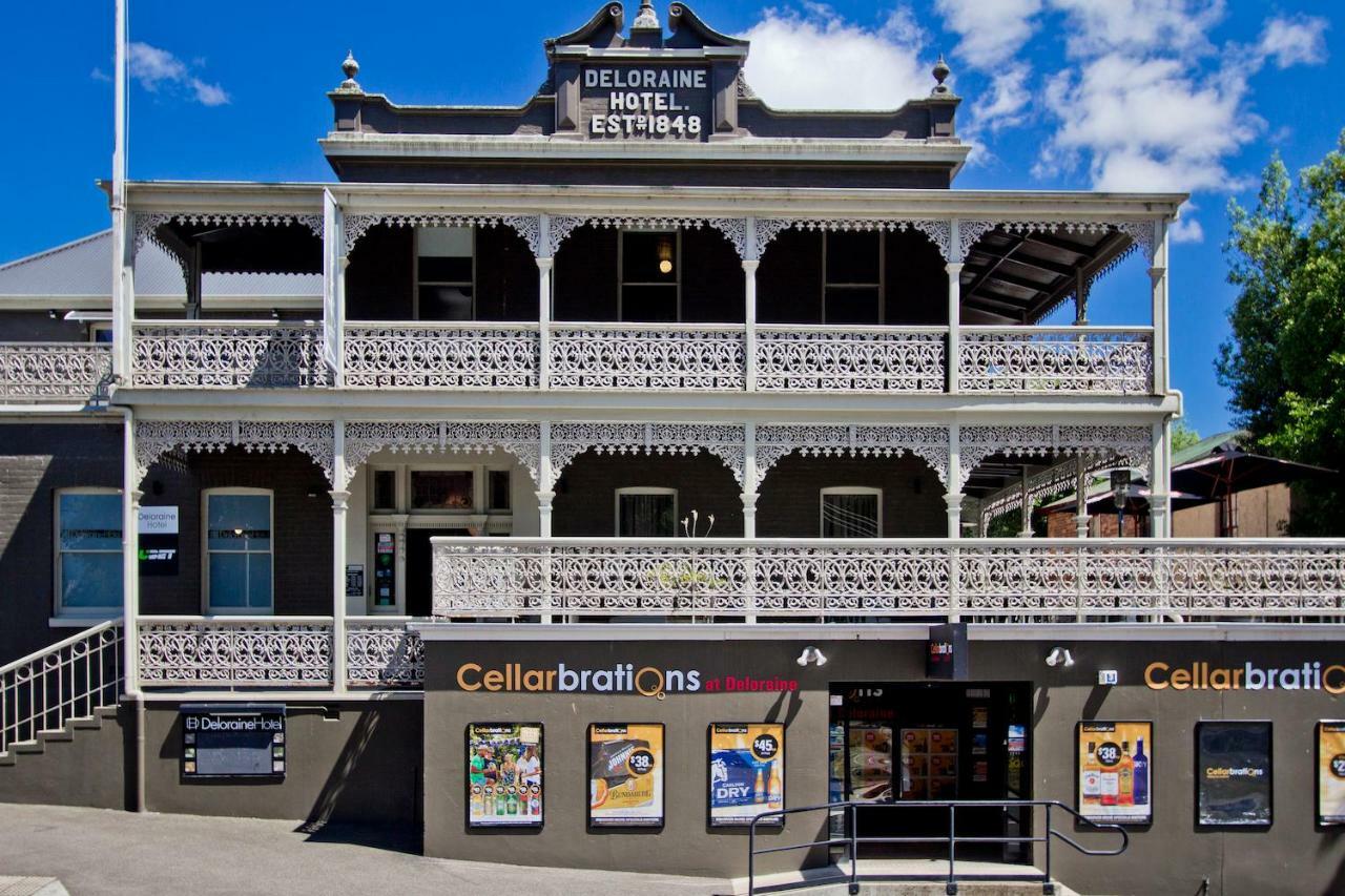 Deloraine Hotel Exterior foto
